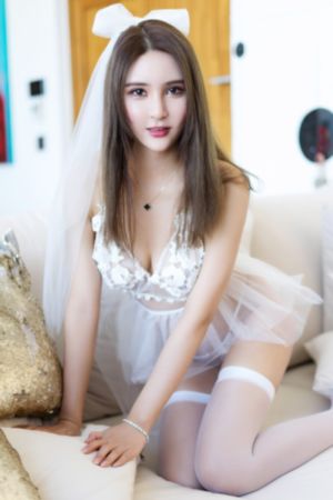 扒开腿挺进粉嫩小泬喷水视频打开_1080P免费观看视频