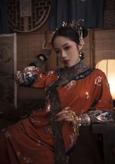 色偷偷人人澡人人添老妇人_BD英语迅雷电影在线